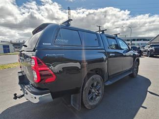 2021 Toyota Hilux - Thumbnail