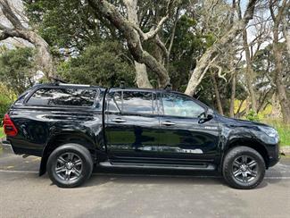 2021 Toyota Hilux - Thumbnail