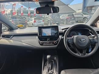 2018 Toyota Corolla - Thumbnail