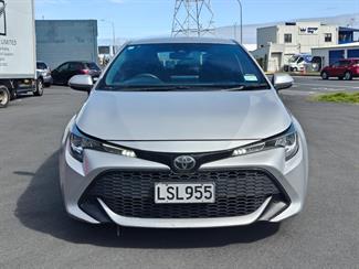 2018 Toyota Corolla - Thumbnail