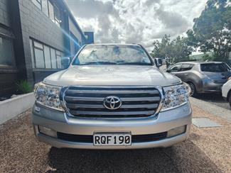 2010 Toyota Land Cruiser - Thumbnail