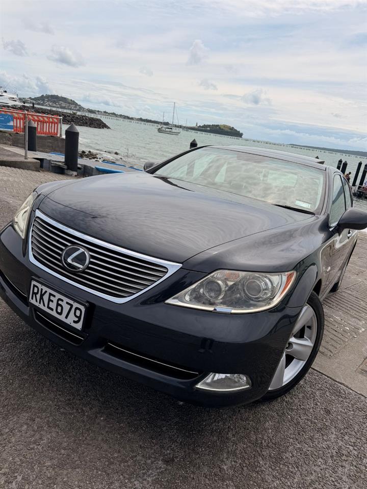2009 Lexus LS 460