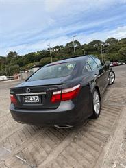 2009 Lexus LS 460 - Thumbnail