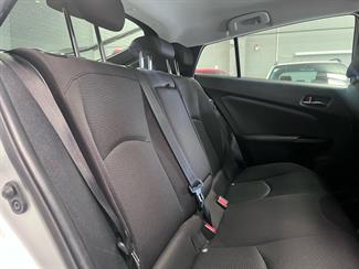 2020 Toyota Prius - Thumbnail