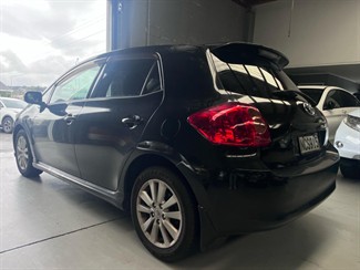 2008 Toyota Auris - Thumbnail