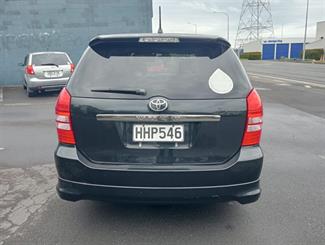 2004 Toyota Wish - Thumbnail