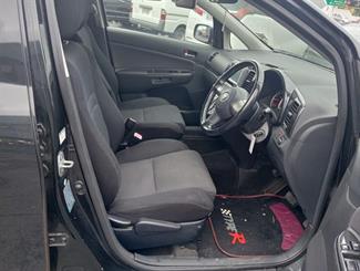 2004 Toyota Wish - Thumbnail