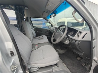 2006 Toyota Hiace - Thumbnail