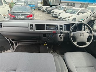 2006 Toyota Hiace - Thumbnail