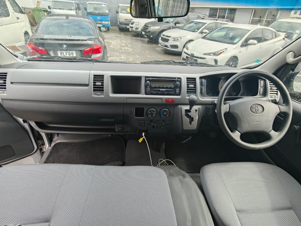 2006 Toyota Hiace