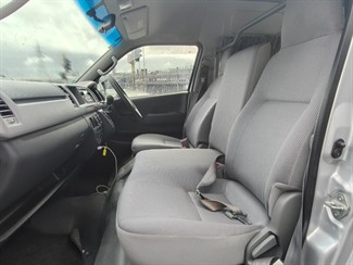 2006 Toyota Hiace - Thumbnail