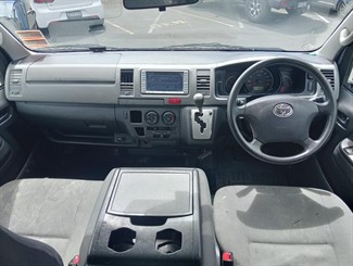 2011 Toyota Hiace - Thumbnail