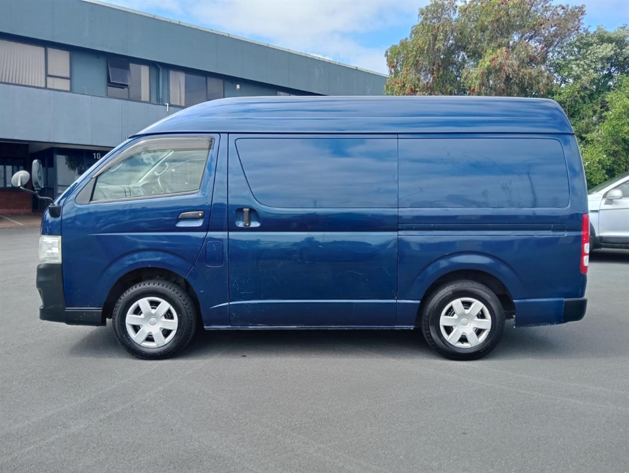 2011 Toyota Hiace