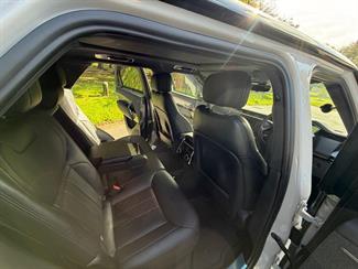 2024 Land Rover Range Rover Sport - Thumbnail