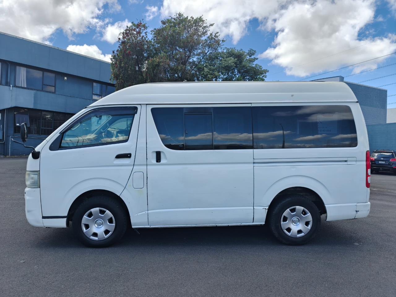 2009 Toyota Hiace