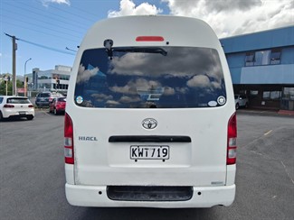 2009 Toyota Hiace - Thumbnail