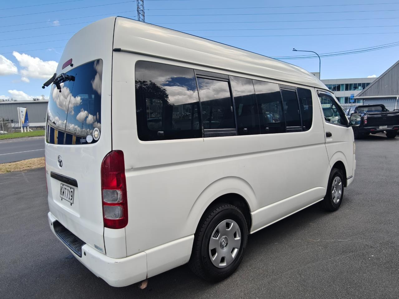 2009 Toyota Hiace