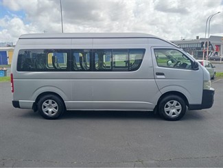 2006 Toyota Hiace - Thumbnail