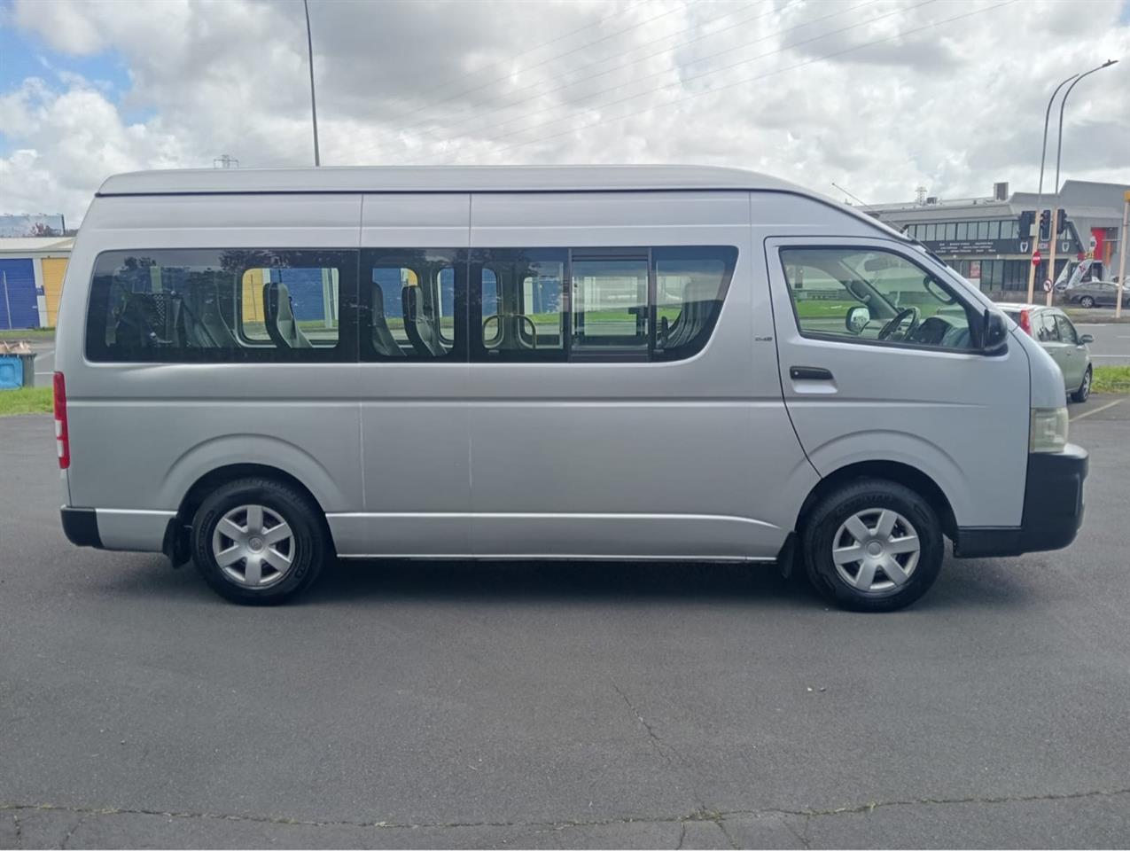 2006 Toyota Hiace