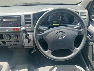 2006 Toyota Hiace - Thumbnail