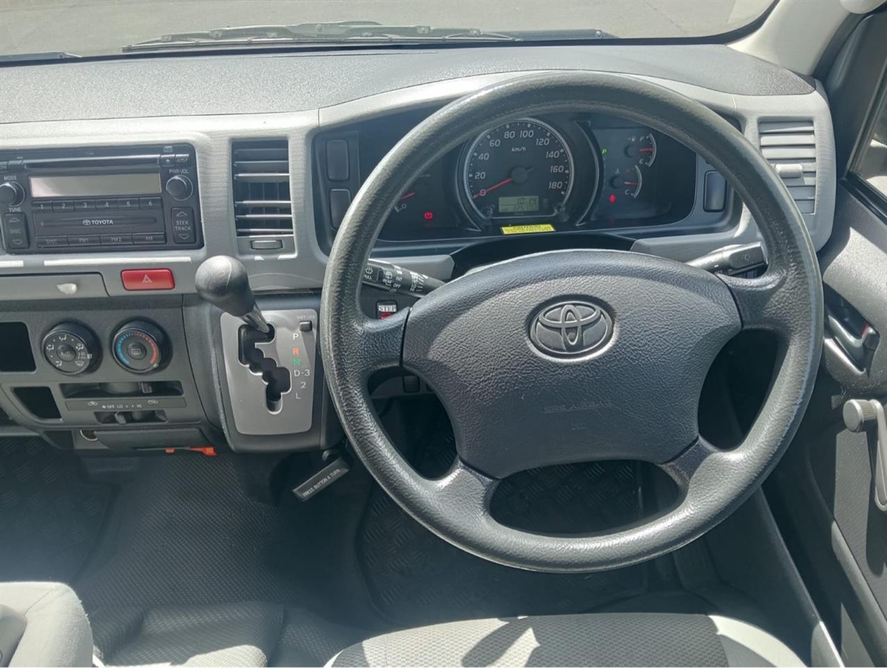 2006 Toyota Hiace