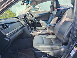 2012 Toyota Camry - Thumbnail