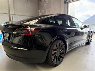 2021 Tesla Model 3 - Thumbnail