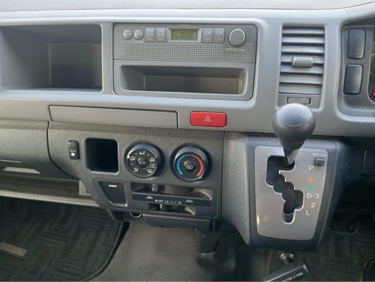 2009 Toyota Hiace