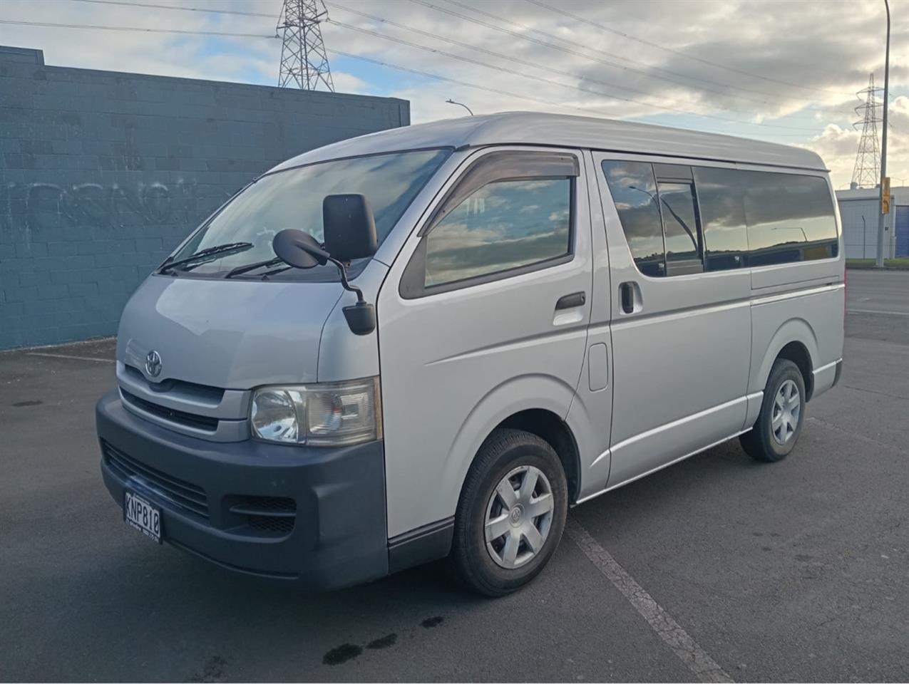 2009 Toyota Hiace