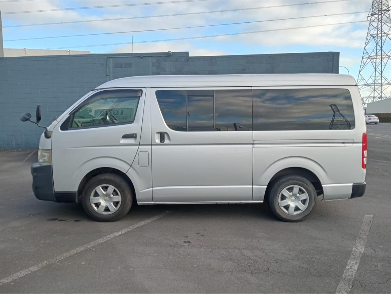 2009 Toyota Hiace