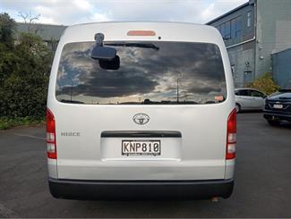 2009 Toyota Hiace - Thumbnail