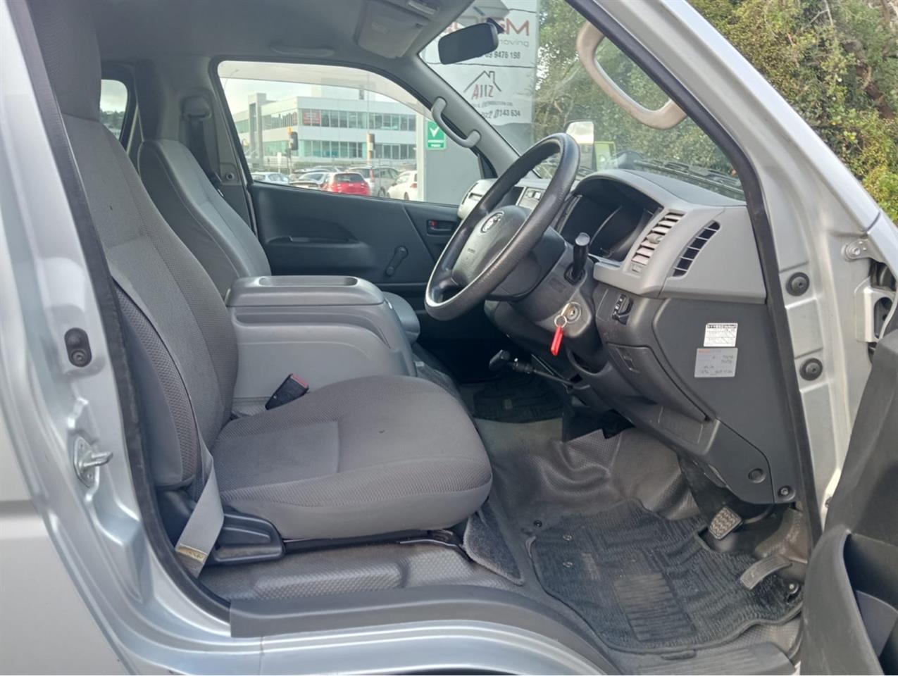 2009 Toyota Hiace