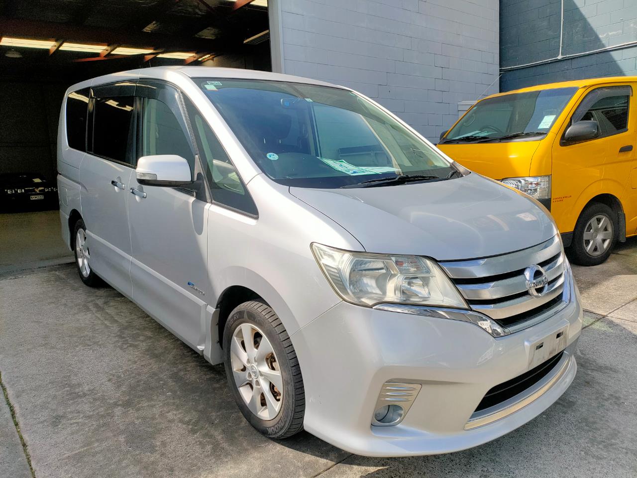 2013 Nissan Serena