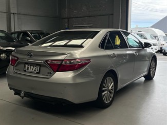 2017 Toyota Camry - Thumbnail