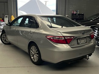 2017 Toyota Camry - Thumbnail
