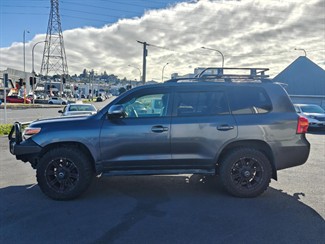 2013 Toyota Landcruiser - Thumbnail