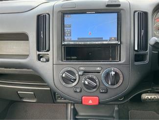 2018 Nissan AD - Thumbnail