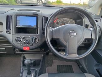 2018 Nissan AD - Thumbnail