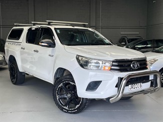 2016 Toyota Hilux - Thumbnail