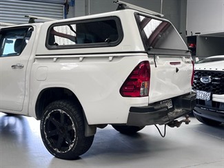 2016 Toyota Hilux - Thumbnail