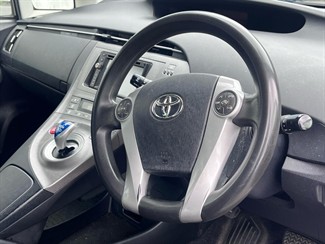 2013 Toyota Prius - Thumbnail