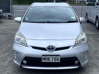 2013 Toyota Prius - Thumbnail