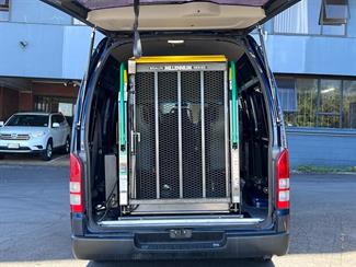 2006 Toyota Hiace - Thumbnail