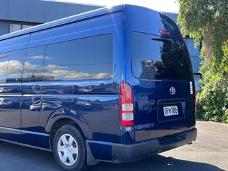 2006 Toyota Hiace - Thumbnail