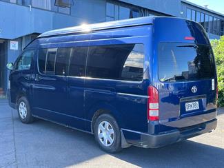 2006 Toyota Hiace - Thumbnail