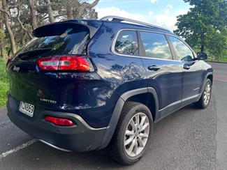2016 Jeep Cherokee - Thumbnail