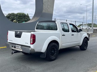 2006 Nissan Navara - Thumbnail