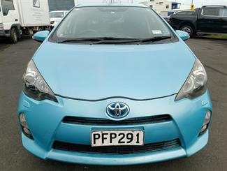 2013 Toyota Aqua - Thumbnail