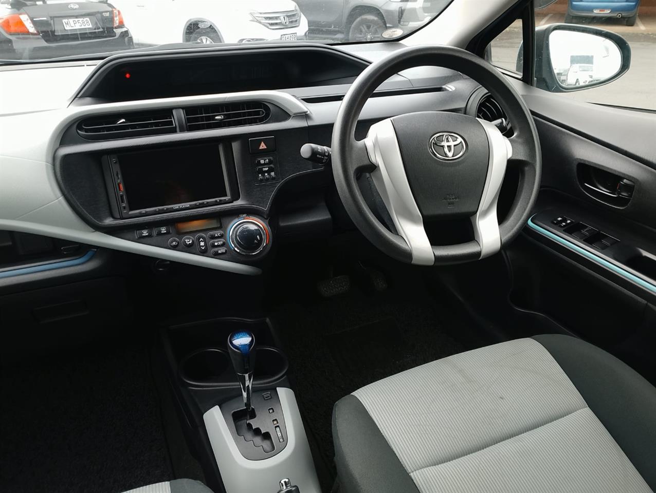 2013 Toyota Aqua