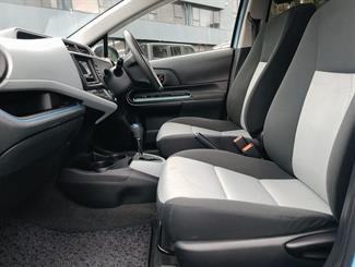 2013 Toyota Aqua - Thumbnail